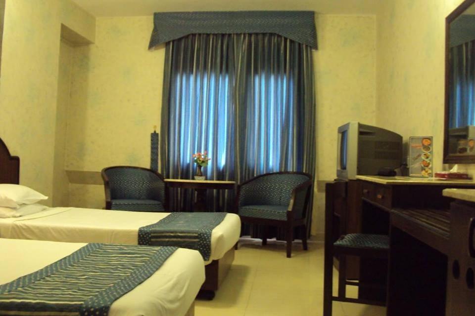 Hotel Sarawan Karachi Eksteriør bilde